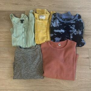 Girls size 10-12 long‎ sleeve shirt assortment.